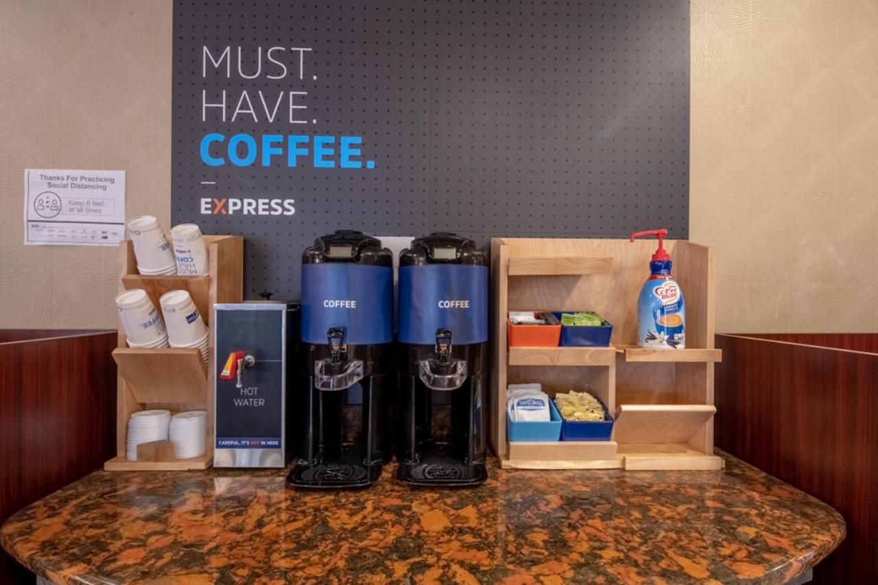 Holiday Inn Express Hotel & Suites Pittsburgh Airport By Ihg Robinson Township Zewnętrze zdjęcie