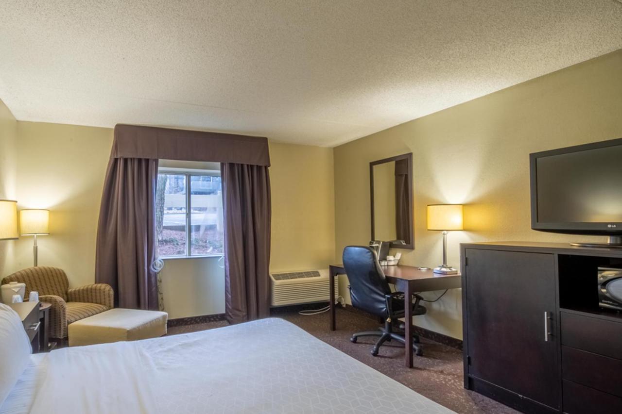 Holiday Inn Express Hotel & Suites Pittsburgh Airport By Ihg Robinson Township Zewnętrze zdjęcie