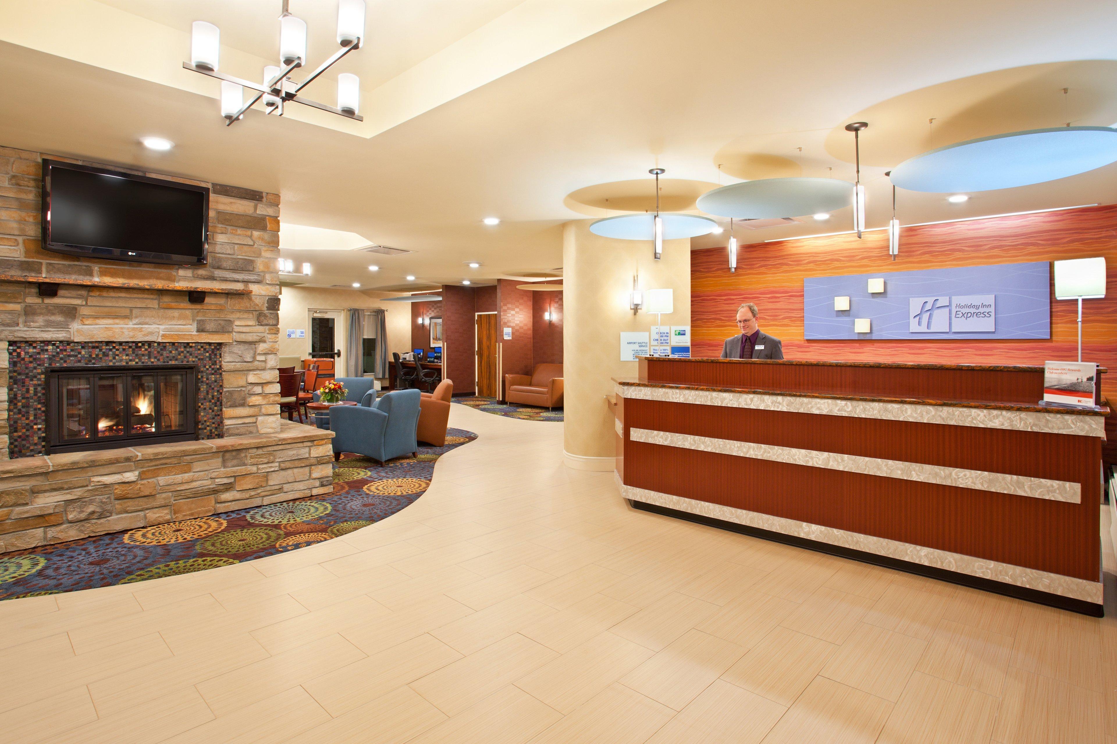 Holiday Inn Express Hotel & Suites Pittsburgh Airport By Ihg Robinson Township Zewnętrze zdjęcie