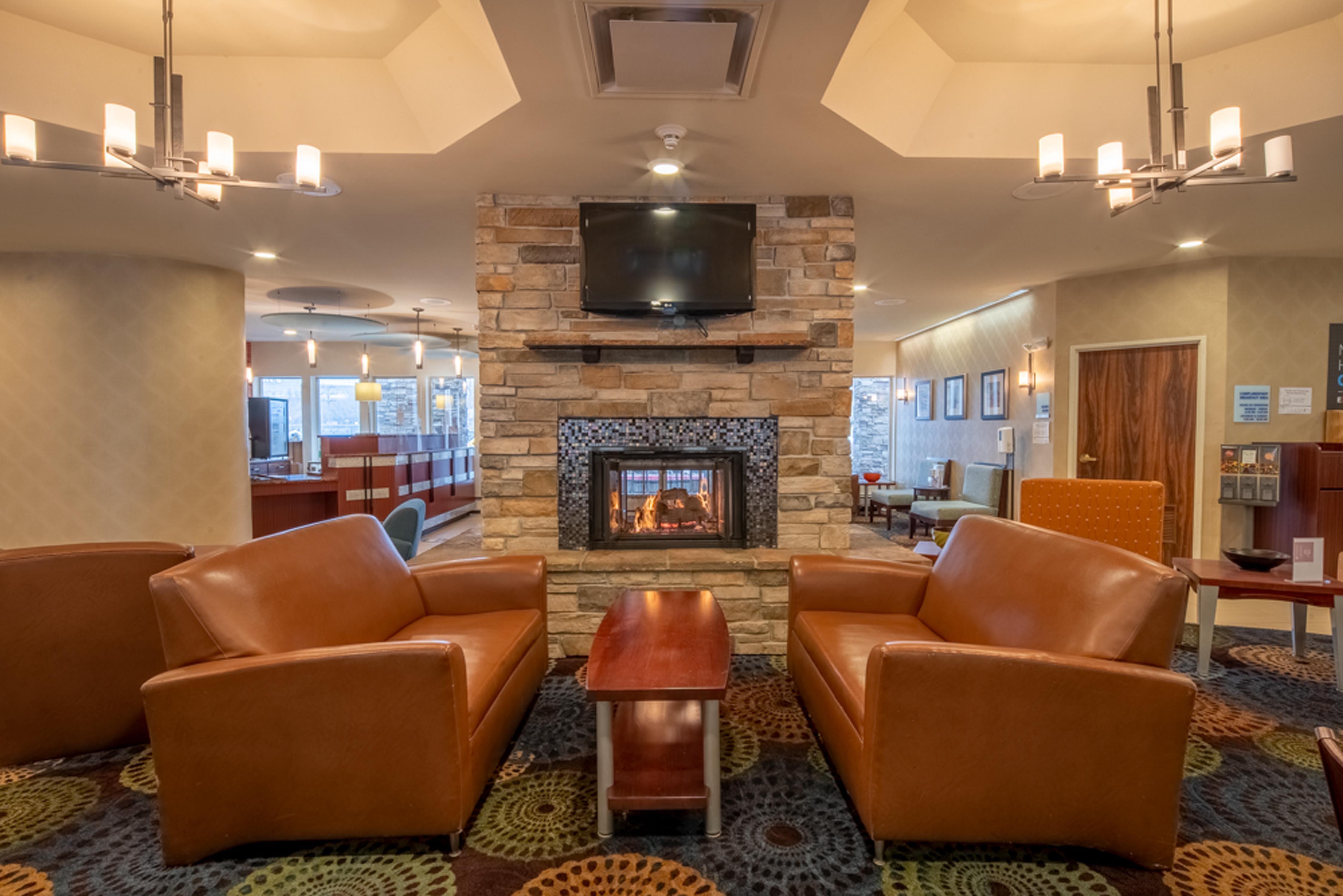 Holiday Inn Express Hotel & Suites Pittsburgh Airport By Ihg Robinson Township Zewnętrze zdjęcie